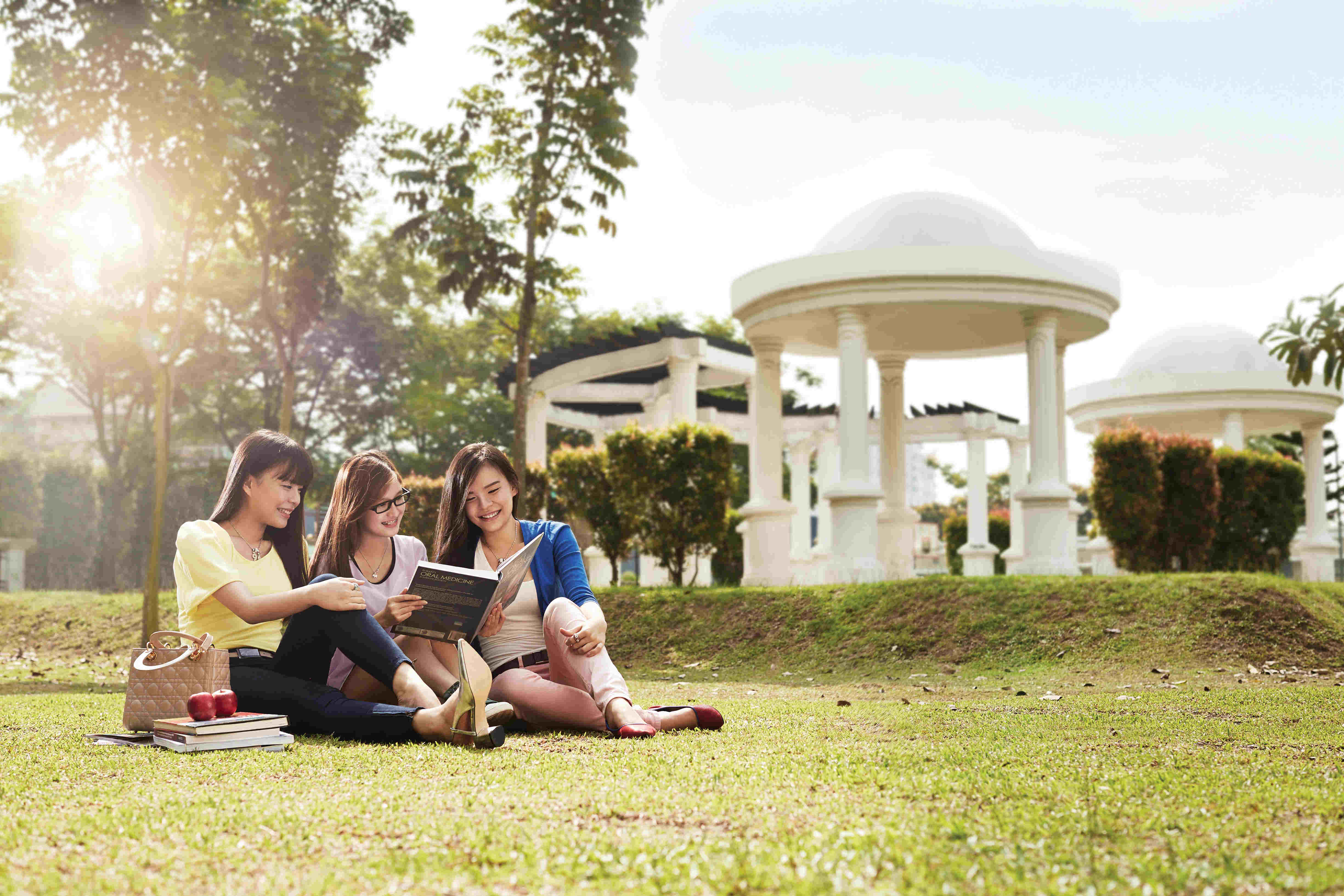SEGi University 